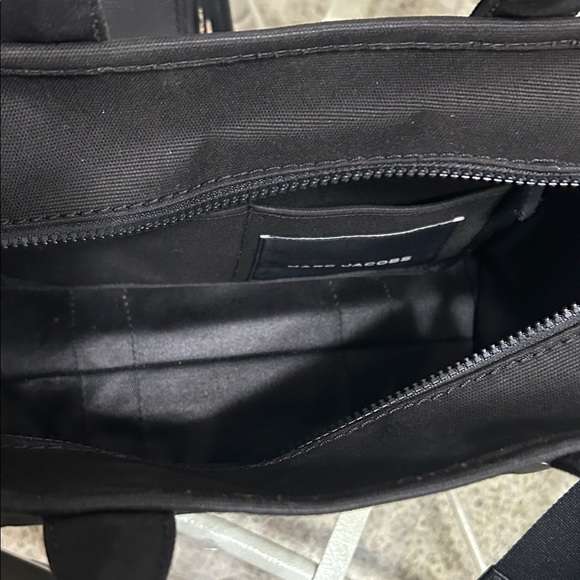 Marc Jacobs Black and White Messenger Bag - Picture 5 of 7